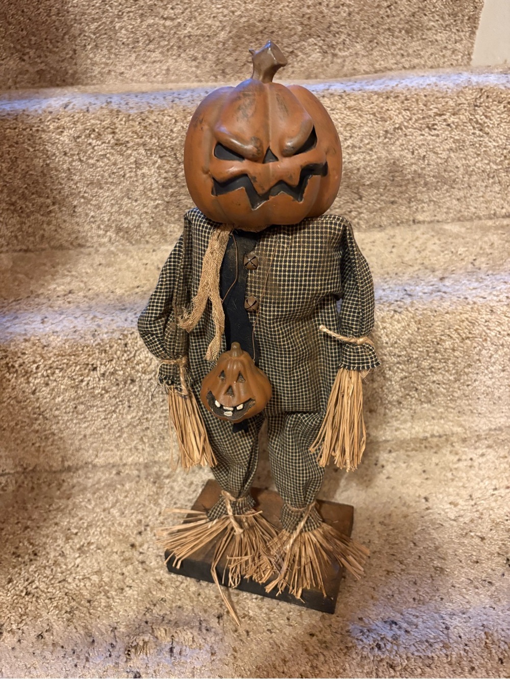 2025 collector grungy Halloween man.